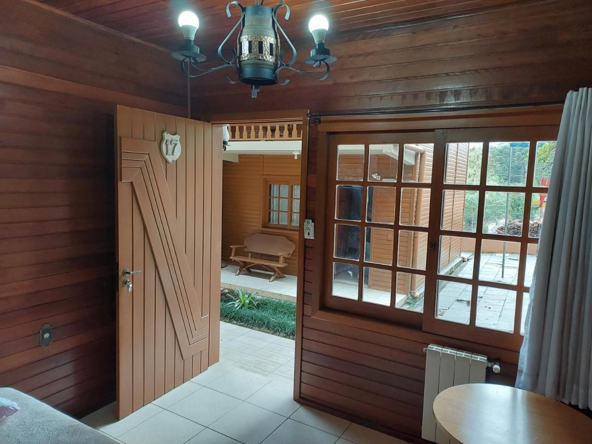 Pousada Villa Fiorita カネラ エクステリア 写真